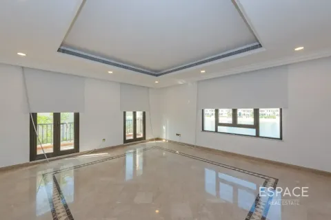 Vilă de vânzare în Palm Jumeirah, Dubai, EAU 5 dormitoare, 650 mp.  №649636 - poză 18
