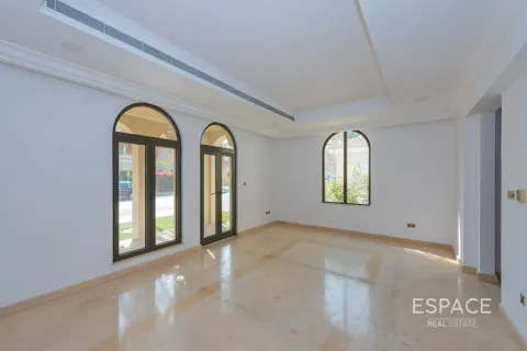 Vilă de vânzare în Palm Jumeirah, Dubai, EAU 5 dormitoare, 650 mp.  №649636 - poză 13