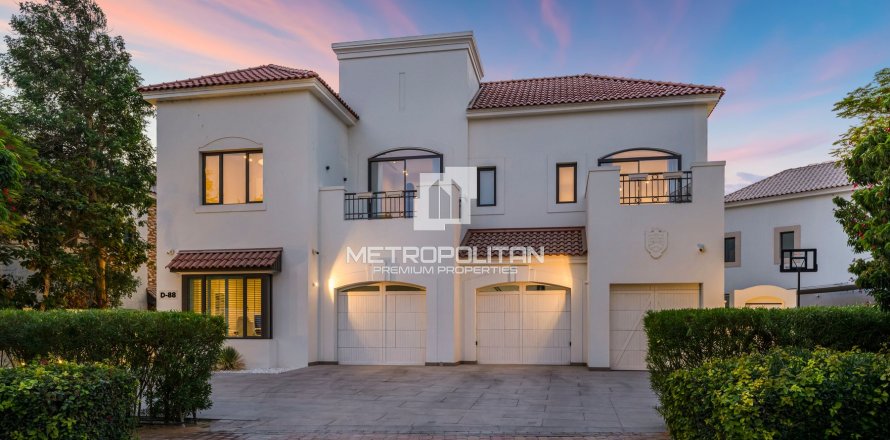 Villa à Jumeirah Golf Estates, Dubai, EAU: 5 chambres, 881 m2 № 664476