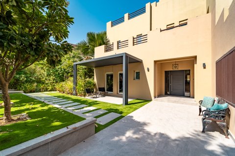 Vila u Dubai, UAE 790 m2, 6 spavaćih soba Br. 696265