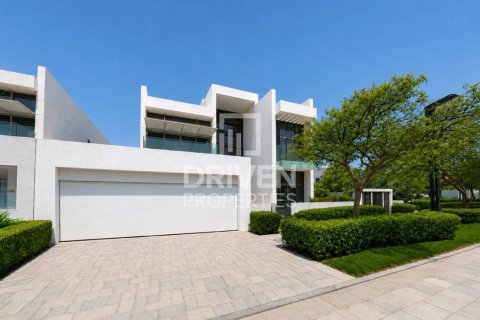 Müüa villa asukohaga Mohammed Bin Rashid City, Dubai, AÜE: 5 magamistoaga, 780.39 m² Nr 761731 - pilt 2