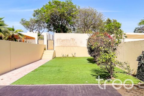 Arabian Ranches, Dubai, UAE의 판매용 빌라 침실 2개, 158.12제곱미터 번호 733221 - 사진 2