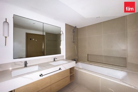 Apartment in Dubai, UAE 2 bedrooms, 105.6 sq.m. № 738645 - photo 15