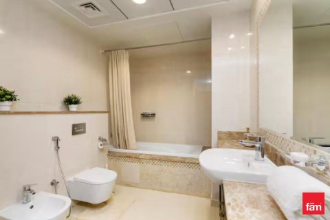דירה להשכרה ב Palm Jumeirah, Dubai, איחוד האמירויות 2 חדרי שינה, 210.6 מ"ר, מספר 696752 - תמונה 13