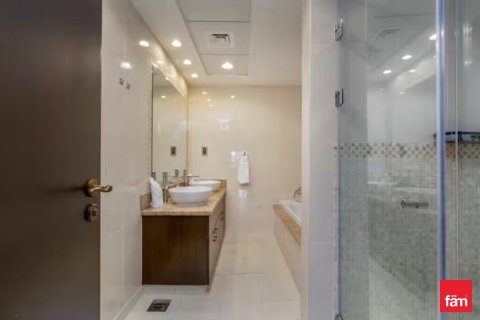 דירה להשכרה ב Palm Jumeirah, Dubai, איחוד האמירויות 2 חדרי שינה, 210.6 מ"ר, מספר 696752 - תמונה 15