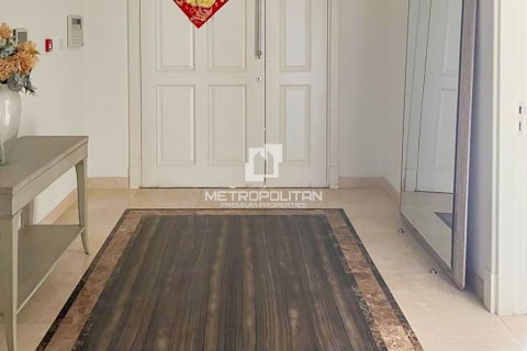 Villa en venta en Mohammed Bin Rashid City, Dubai, EAU 5 dormitorios, 702 m2 № 663656 - foto 12