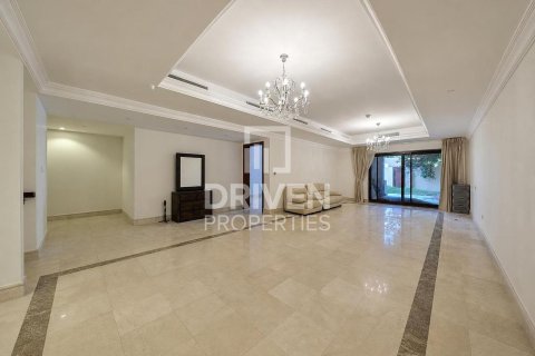 دوبلکس در Palm Jumeirah، Dubai ، امارات متحده عربی 3 خوابه ، 636.29 متر مربع.  شماره 767283