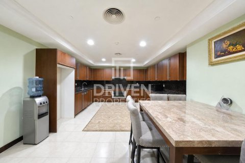 Dupleks në Palm Jumeirah, Dubai, Emiratet e Bashkuara Arabe 3 dhoma gjumi, 636.29 m2. № 767283 - Foto 14