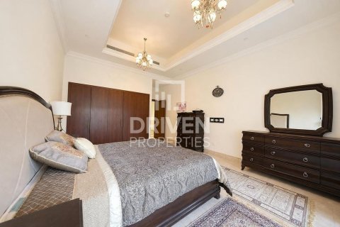 Dupleks në Palm Jumeirah, Dubai, Emiratet e Bashkuara Arabe 3 dhoma gjumi, 636.29 m2. № 767283 - Foto 9