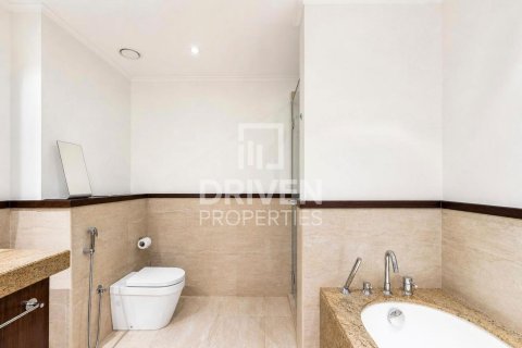 Apartment in Downtown Dubai (Downtown Burj Dubai), Dubai, UAE 2 bedrooms, 144.93 sq.m. № 761738 - photo 24