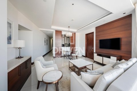 Apartment til salg i Downtown Dubai (Downtown Burj Dubai), Dubai, UAE 1 soveværelse, 107.49 kvm № 767229 - foto 4