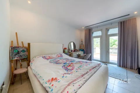 Vila di Jumeirah Park, Dubai, UEA 5 kamar tidur, 436 m2 nomor 737786 - foto 13