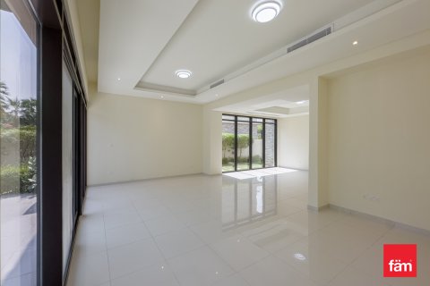 Villa para arrendamento em Dubai, EAU 3 quartos, 347.5 m2 № 710795 - foto 6
