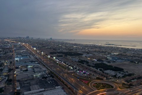 Apartment til leje i Business Bay, Dubai, UAE 2 soveværelser, 75.57 kvm № 750594 - foto 2