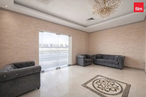 Al Barsha, Dubai, BAE’de kiralık dükkan 299.9 m&sup2; No 738564 - fotoğraf 6