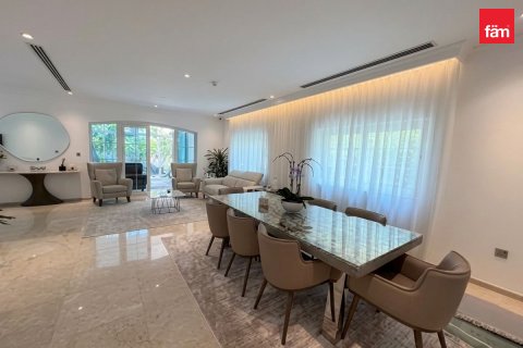 Villa à vendre à  Dubai, EAU 4 chambres, 503.7 m2 № 738565 - photo 2