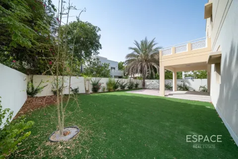 Vila v Meadows, Dubai, SAE 4 ložnice, 373 m² Č.: 650217 - fotografie 2