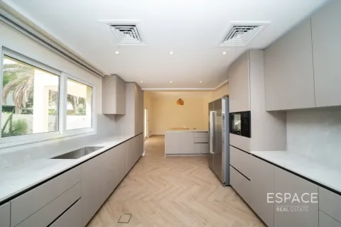 Vila v Meadows, Dubai, SAE 4 ložnice, 373 m² Č.: 650217 - fotografie 9