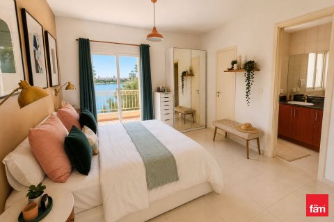 Villa till försäljning i Dubai, UAE 3 sovrum, 361.2 kvm Nr. 718921 - fotografi 10