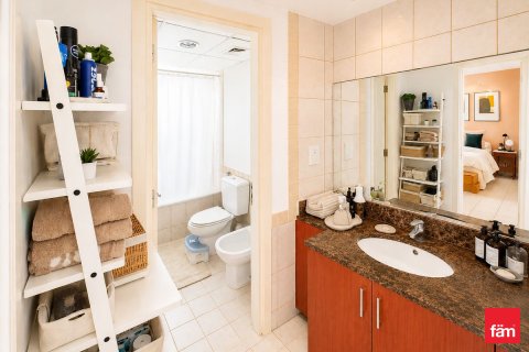 Villa till försäljning i Dubai, UAE 3 sovrum, 361.2 kvm Nr. 718921 - fotografi 11
