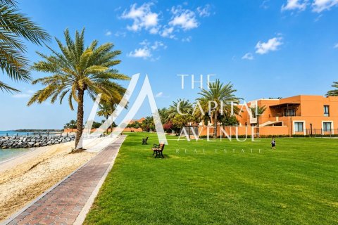 Vila v Abu Dhabi, SAE 4 spálne, 278.71 m2 č. 762847 - Fotografia 7