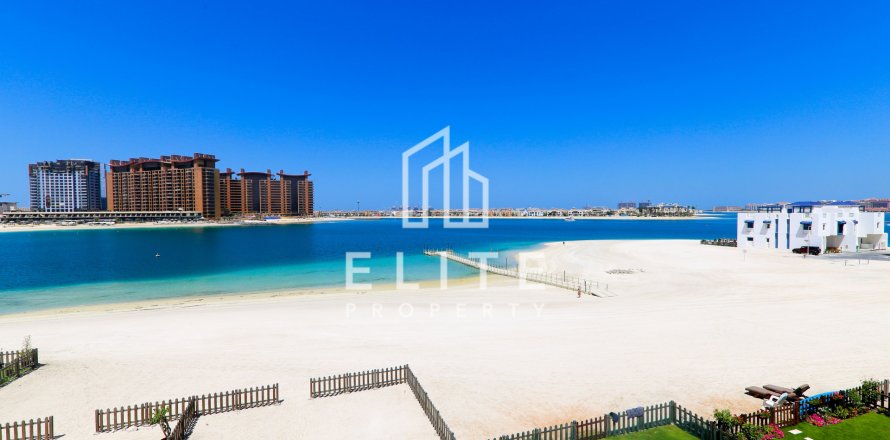 Vila v Palm Jumeirah, Dubai, SAE 5 spální, 325 m2 č. 736464