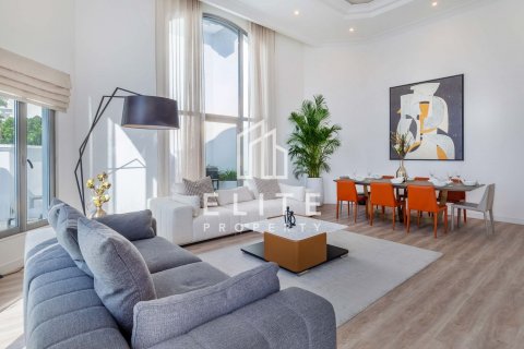 Vila u gradu Palm Jumeirah, Dubai, UAE 5 spavaće sobe, 492 m2 Br. 736466 - Slika 9