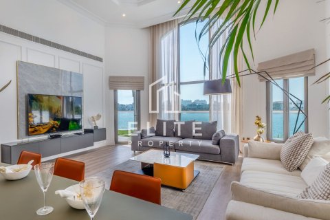 Vila u gradu Palm Jumeirah, Dubai, UAE 5 spavaće sobe, 492 m2 Br. 736466 - Slika 2