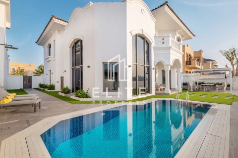 Vila u gradu Palm Jumeirah, Dubai, UAE 5 spavaće sobe, 492 m2 Br. 736466 - Slika 8