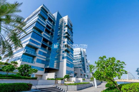Apartment i Al Raha Beach, Abu Dhabi, UAE 3 soveværelser, 187.6 kvm № 699384