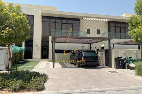 Villa i DAMAC Hills (Akoya by DAMAC), Dubai, UAE 3 sovrum, 253 kvm Nr. 763893