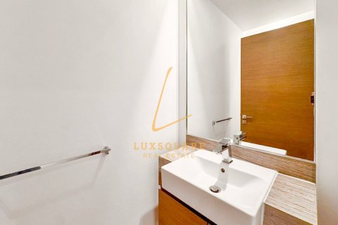Apartemen di Al Wasl, Dubai, UEA 1 kamar tidur, 102 m2 nomor 763896 - foto 13
