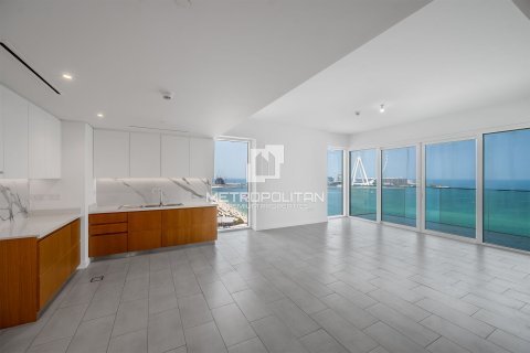 Apartment in Jumeirah Beach Residence, Dubai, UAE 2 bedrooms, 141 sq.m. № 664339 - photo 2