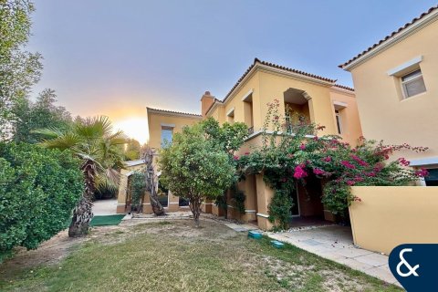Huvila Arabian Ranches, Dubai, Arabiemiraatit 4 makuuhuonetta, 273 m2 № 685076