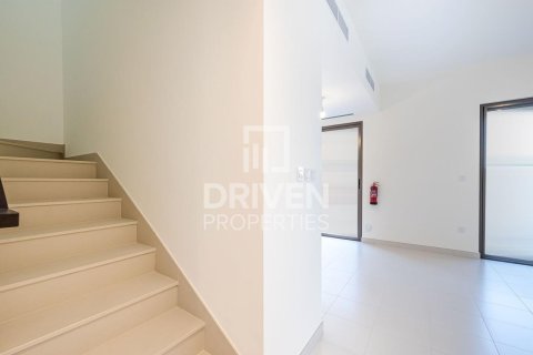 Villa in Dubai South (Dubai World Central), Dubai, UAE 4 bedrooms, 218.14 sq.m. № 762704 - photo 6