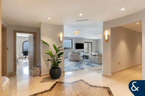 פנטהאוס ב Palm Jumeirah, Dubai, איחוד האמירויות 4 חדרי שינה, 583 מ