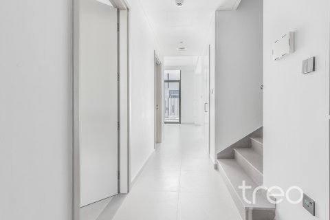 Kamienica na sprzedaż w Arabian Ranches 3, Dubai, ZEA 3 sypialnie, 180.51 mkw., nr 733321 - zdjęcie 2