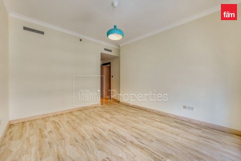 Apartment in The Views, Dubai, UAE 3 bedrooms, 162.6 sq.m. № 754960 - photo 23