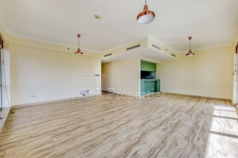 Apartment in The Views, Dubai, UAE 3 bedrooms, 162.6 sq.m. № 754960 - photo 3