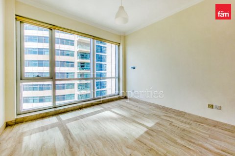 Apartment in The Views, Dubai, UAE 3 bedrooms, 162.6 sq.m. № 754960 - photo 16
