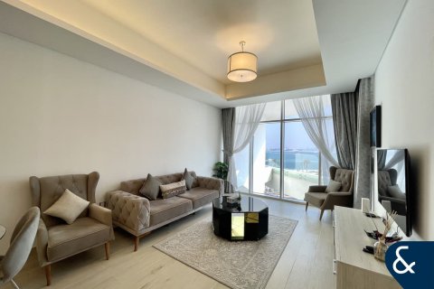 Appartement à Palm Jumeirah, Dubai, EAU: 1 chambre, 88 m2 № 671590