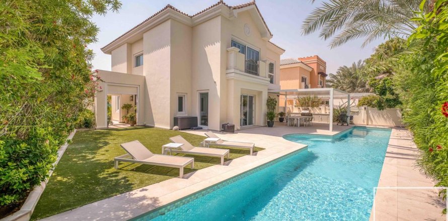 Villa i Dubai Sports City, Dubai, UAE 5 soveværelser, 690.55 kvm № 766756