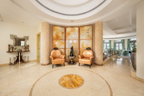 Villa in Palm Jumeirah, Dubai, UAE 5 bedrooms, 1244.62 sq.m. № 750943 - photo 18