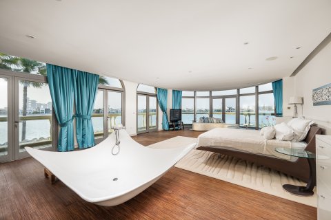Villa in Palm Jumeirah, Dubai, UAE 5 bedrooms, 1244.62 sq.m. № 750943 - photo 26