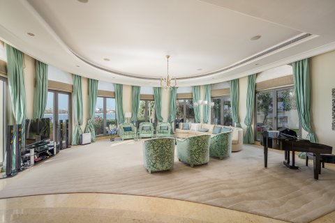 Villa in Palm Jumeirah, Dubai, UAE 5 bedrooms, 1244.62 sq.m. № 750943 - photo 25