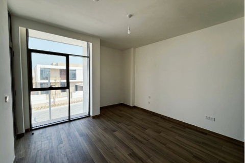 Huvila Al Furjan, Dubai, Arabiemiraatit 5 makuuhuonetta, 457.86 m2 № 750963 - kuva 9