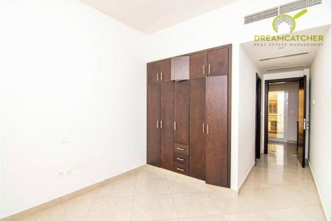 تاون هاوس للبيع في Al Hamra Village، رأس الخيمة، الإمارات العربية المتحدة 4 غرفة نوم ، 250.5 متر مربع ، رقم 512445 - صورة 20