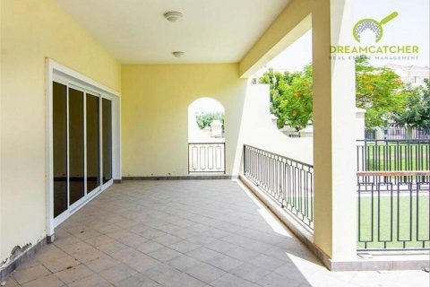 تاون هاوس للبيع في Al Hamra Village، رأس الخيمة، الإمارات العربية المتحدة 4 غرفة نوم ، 250.5 متر مربع ، رقم 512445 - صورة 23