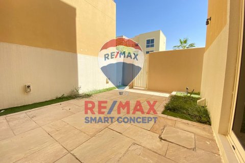 خانه شهری برای اجاره در Al Raha Gardens، Abu Dhabi، امارات متحده عربی 3 خوابه ، 255 متر مربع ، شماره 515880 - تصویر 15