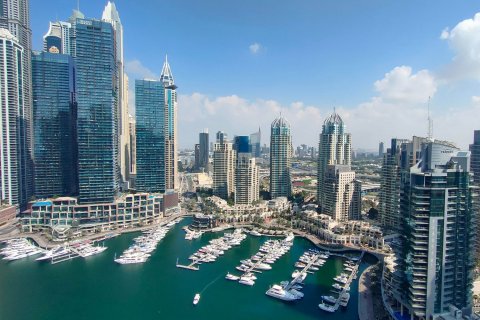 Apartment in Dubai Marina, Dubai, UAE 3 bedrooms, 164.16 sq.m. № 749736 - photo 12